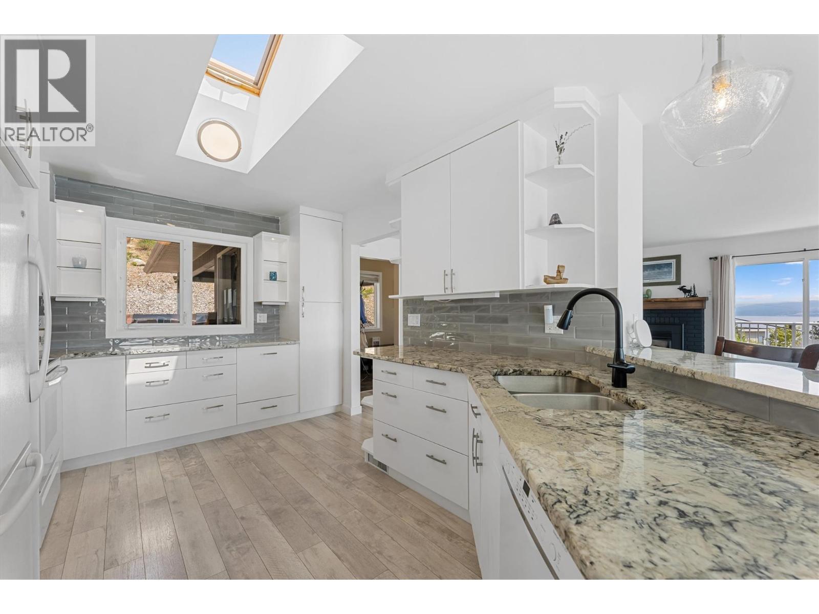  5815 MacGregor Road, Peachland