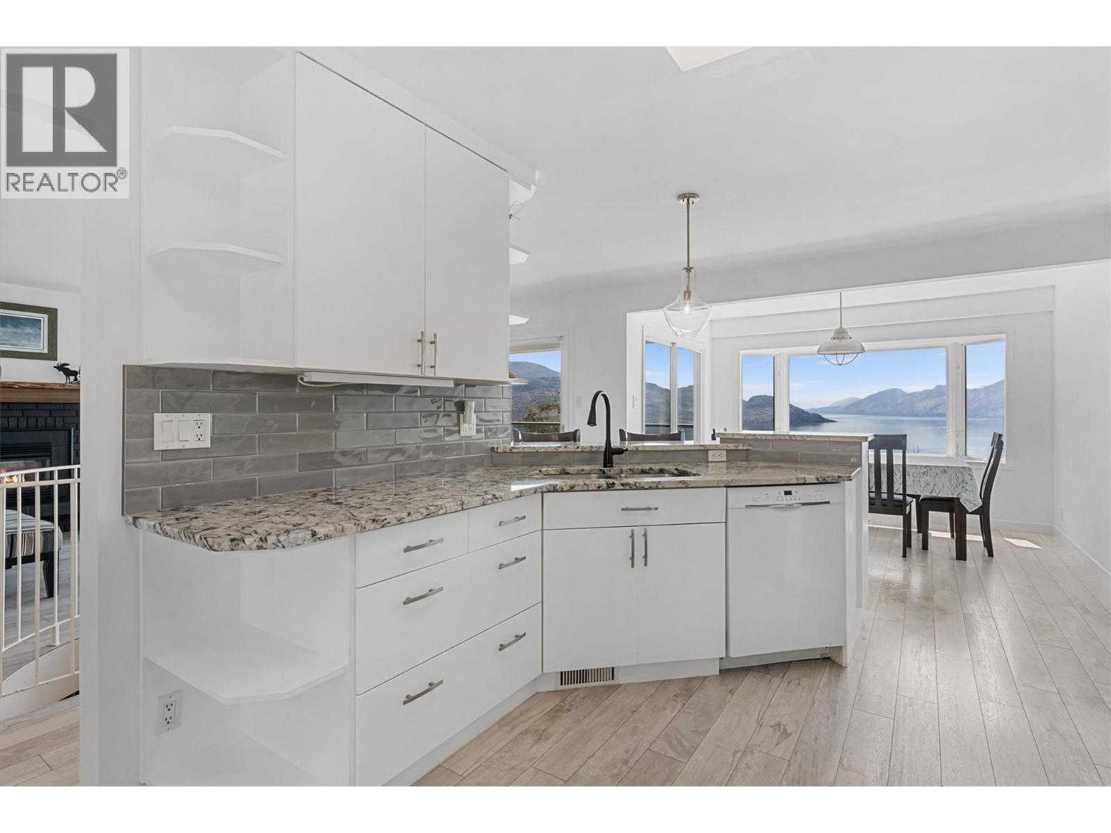  5815 MacGregor Road, Peachland