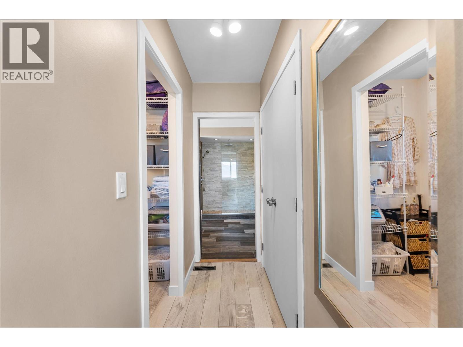  5815 MacGregor Road, Peachland