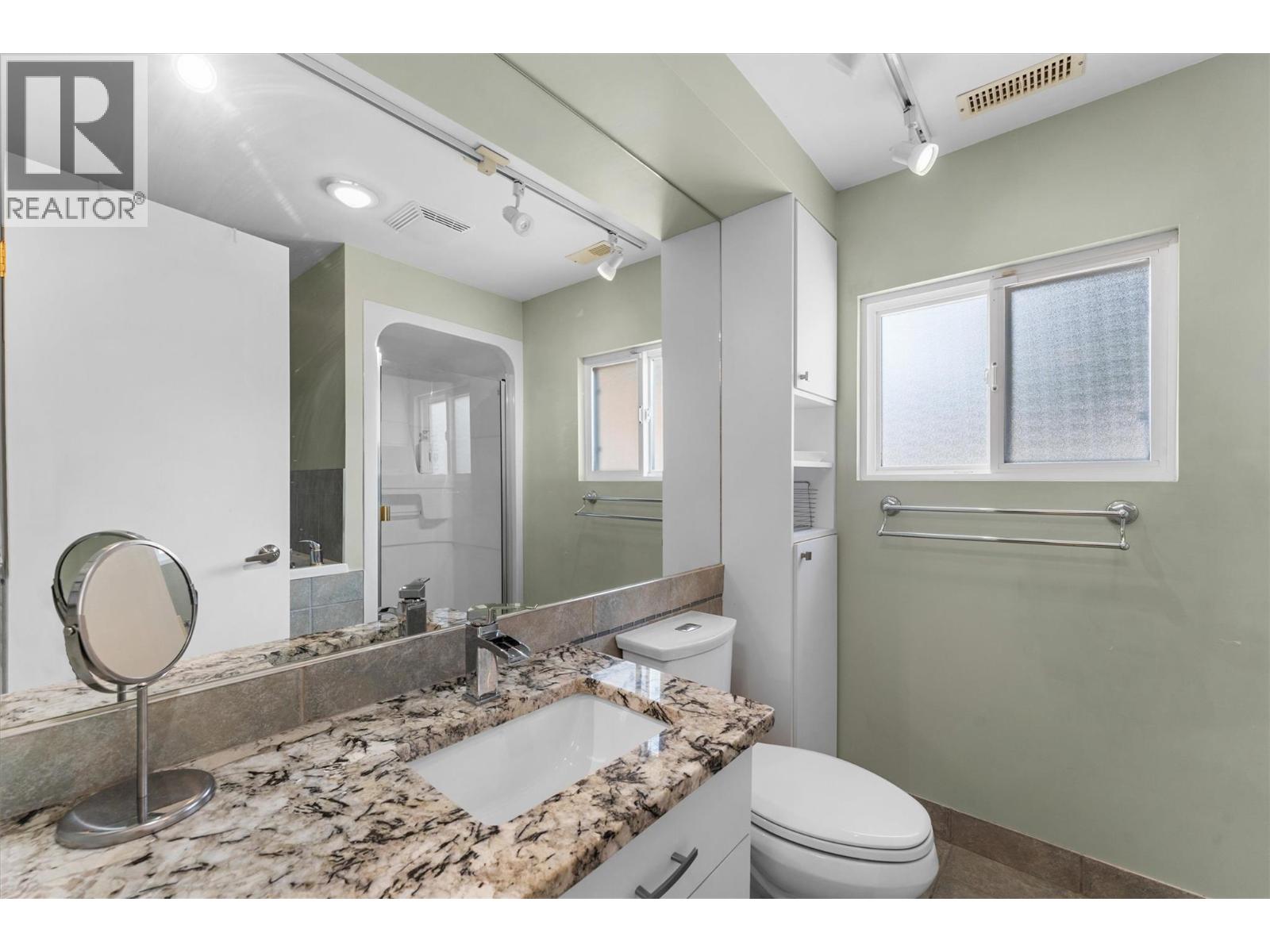  5815 MacGregor Road, Peachland
