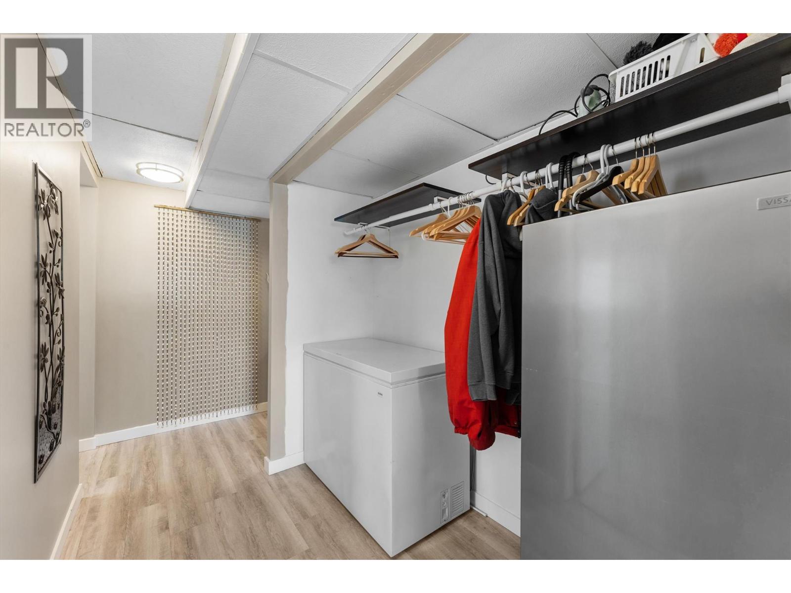  5815 MacGregor Road, Peachland
