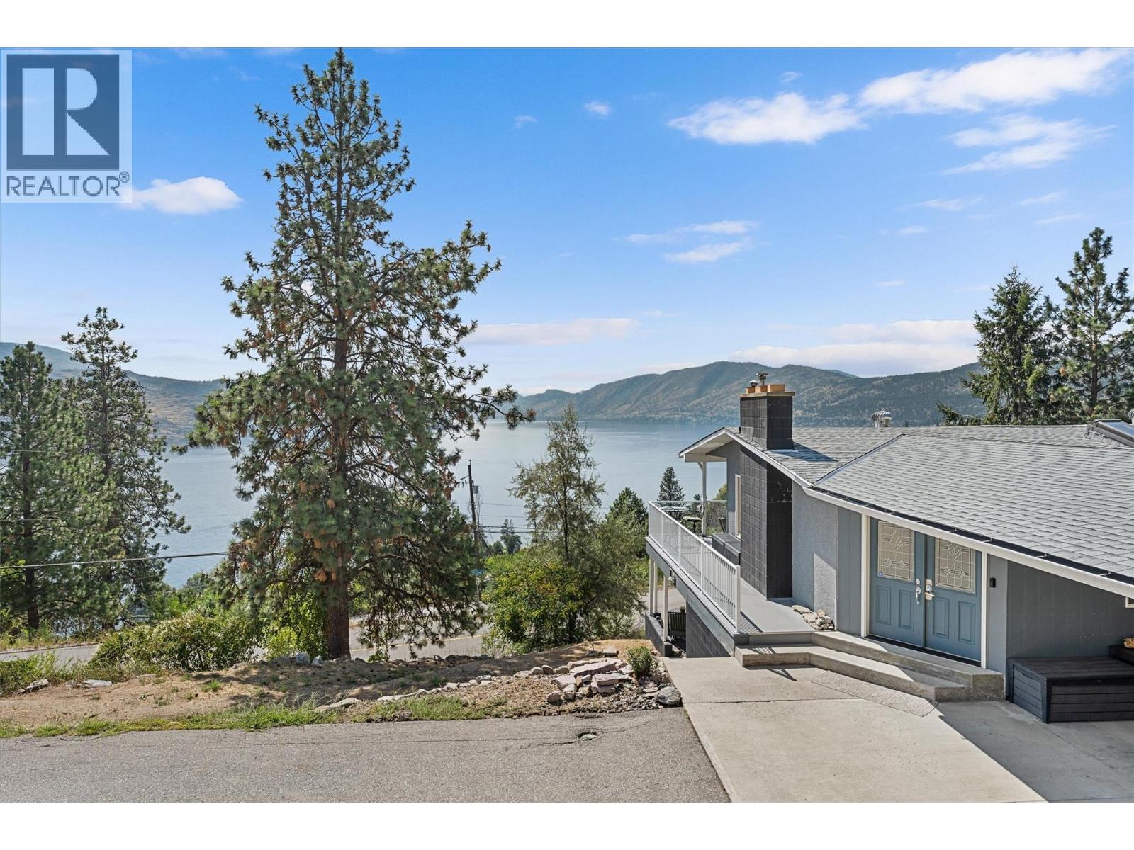  5815 MacGregor Road, Peachland