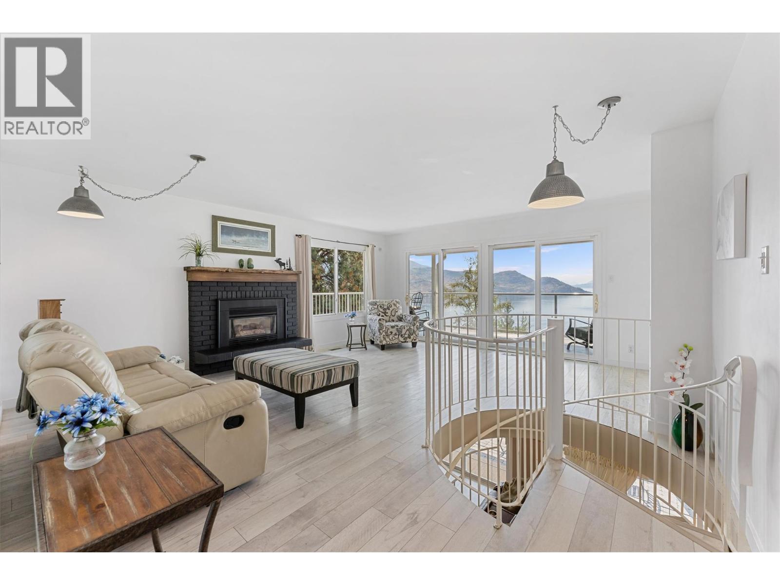  5815 MacGregor Road, Peachland