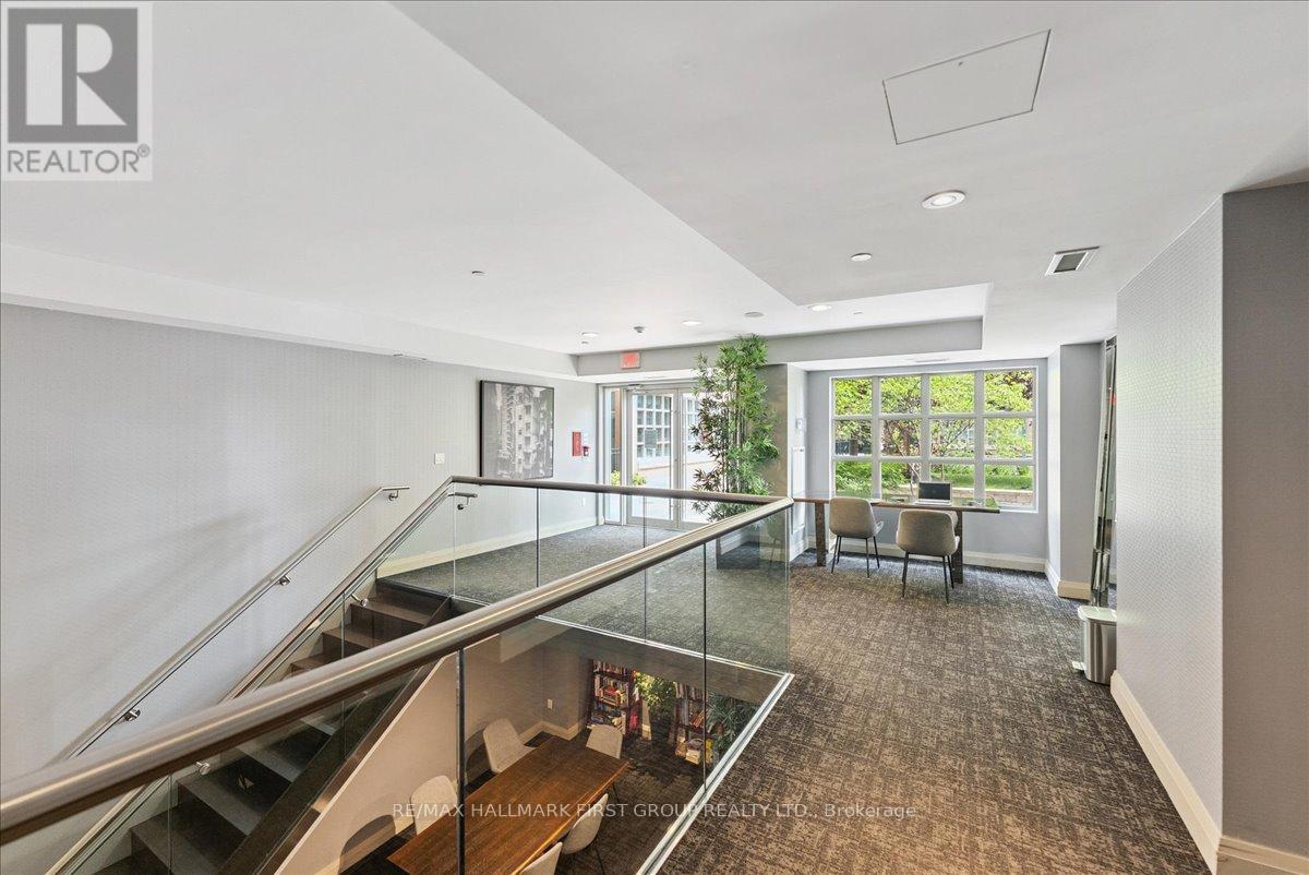 Photo 6 of 1018 65 East Liberty Street, Toronto ON
