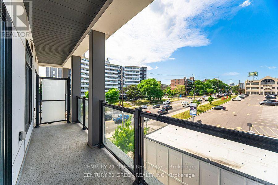 Photo 21 of 409 160 Canon Jackson Drive, Toronto ON