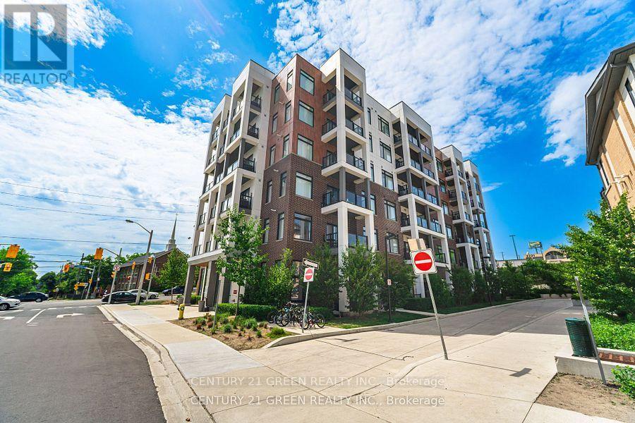 Photo 4 of 409 160 Canon Jackson Drive, Toronto ON
