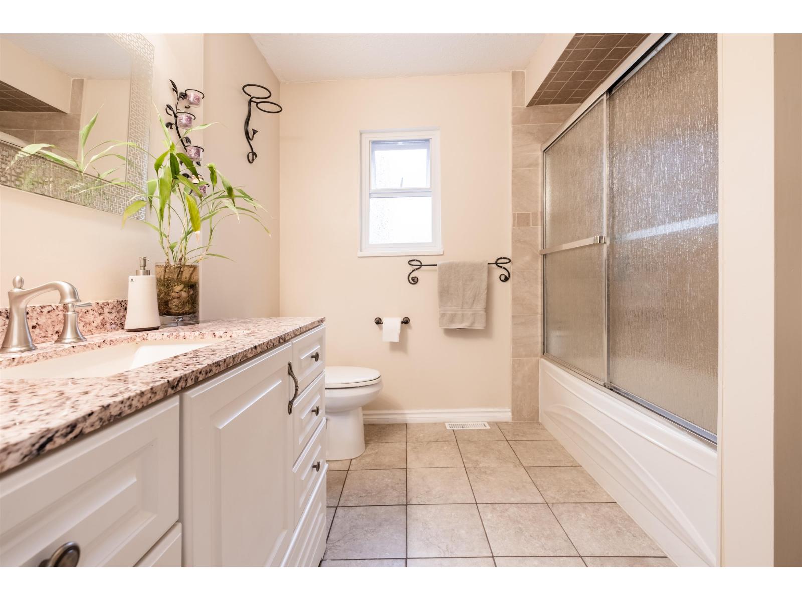 Photo 18 of 9222 132 A Street, Surrey BC