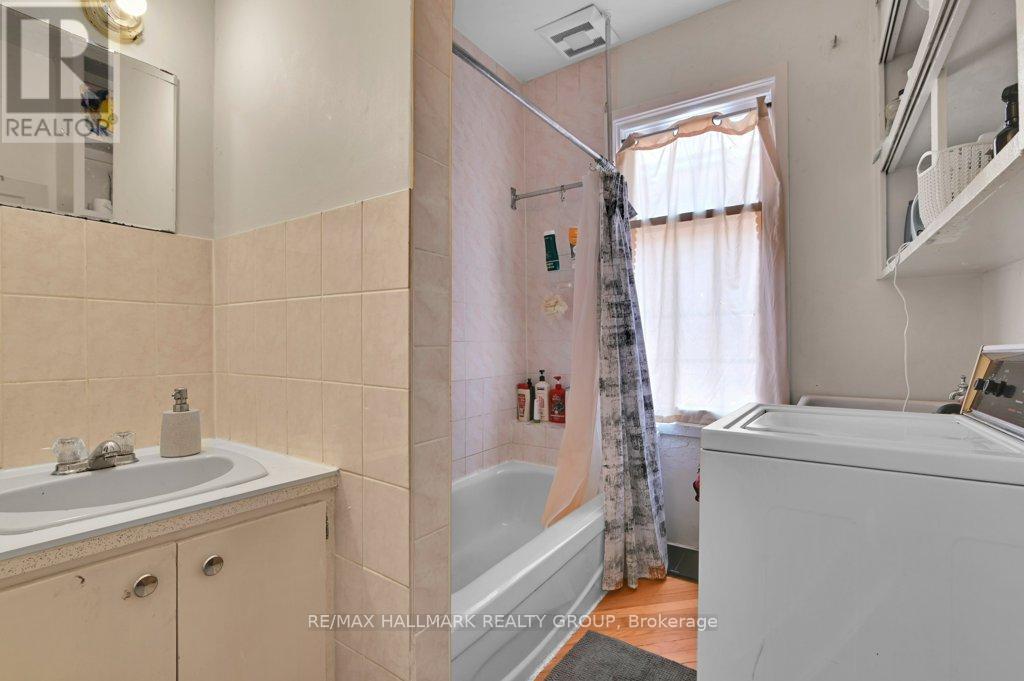 Photo 20 of 255 Fifth Avenue, Ottawa ON