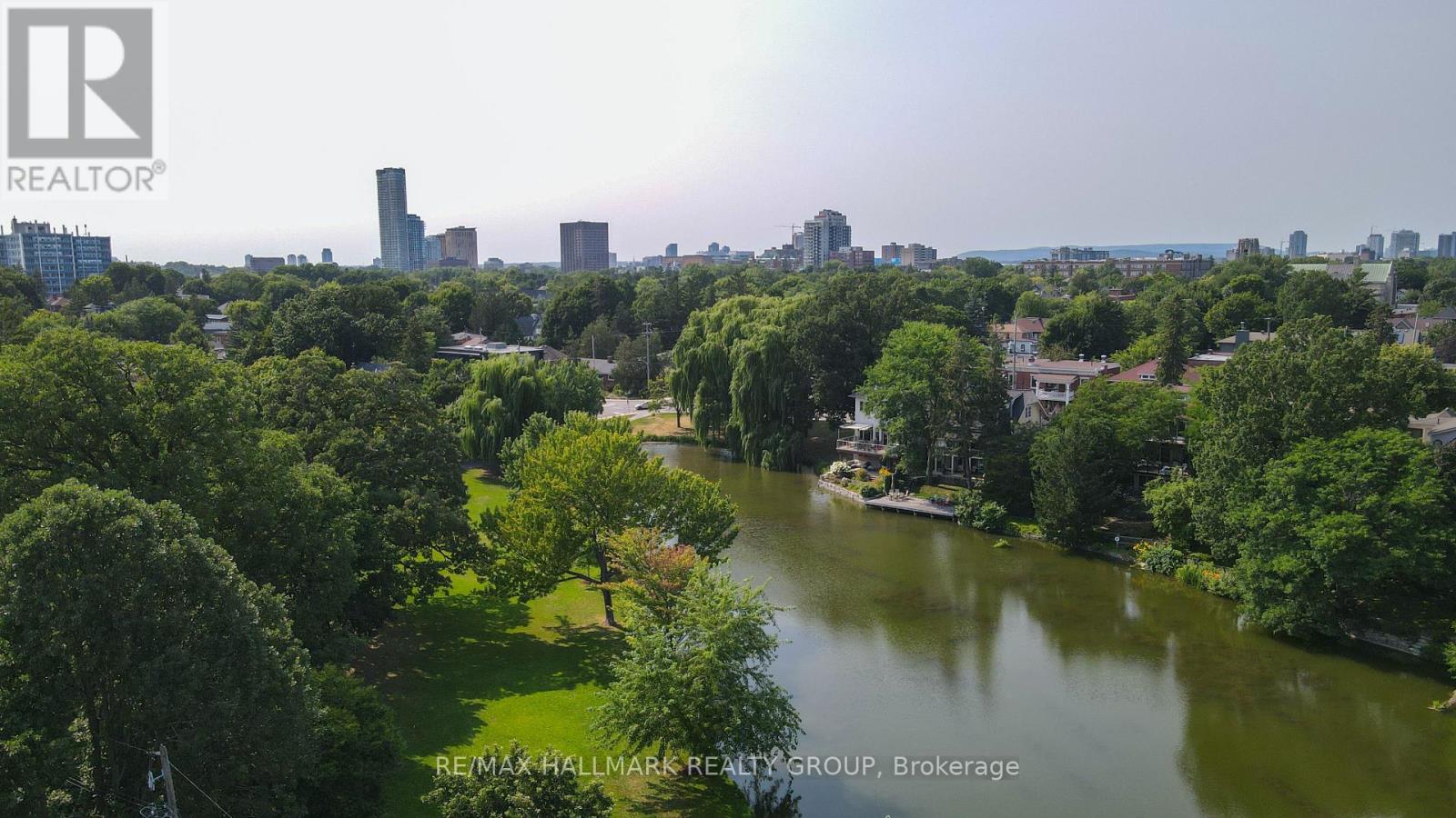 Photo 8 of 255 Fifth Avenue, Ottawa ON