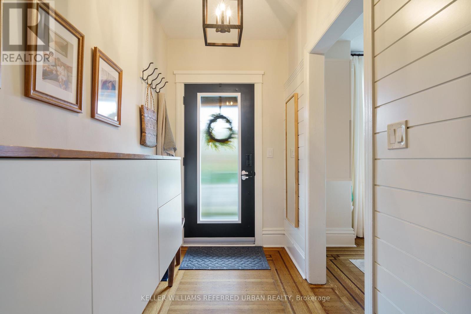 Photo 4 of 304 Herkimer Street, Hamilton ON