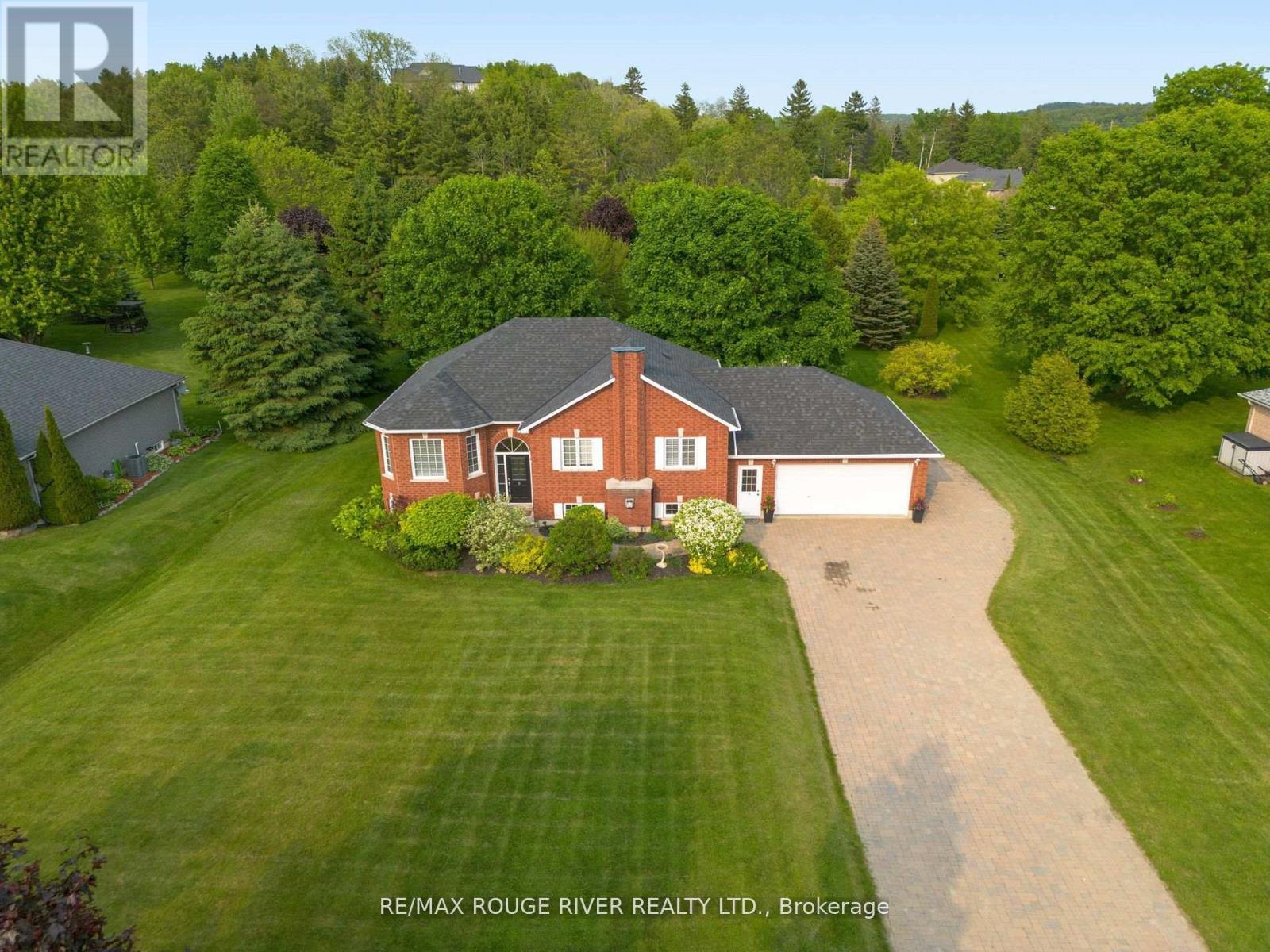 Photo 1 of 14 Deerfield Drive, Hamilton Township ON
