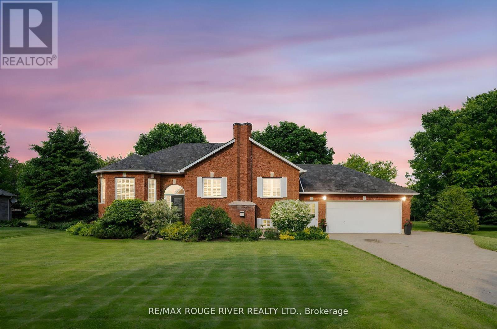 Photo 3 of 14 Deerfield Drive, Hamilton Township ON