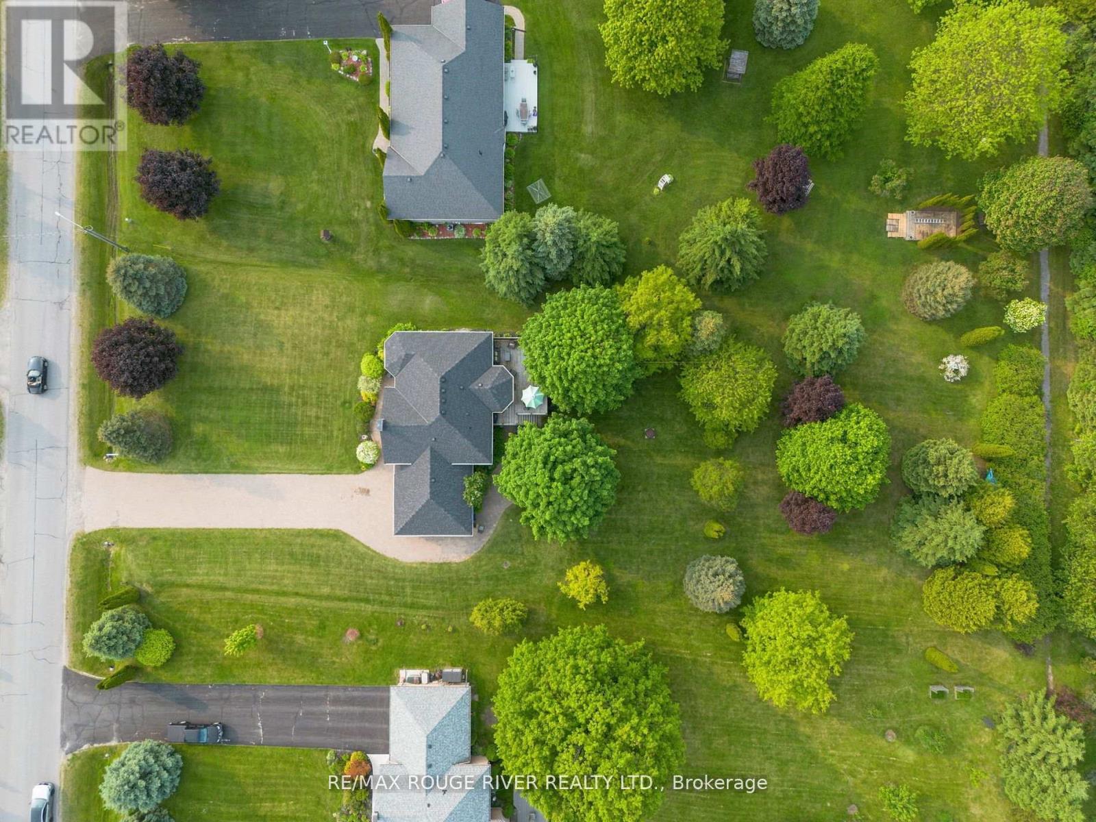 Photo 7 of 14 Deerfield Drive, Hamilton Township ON