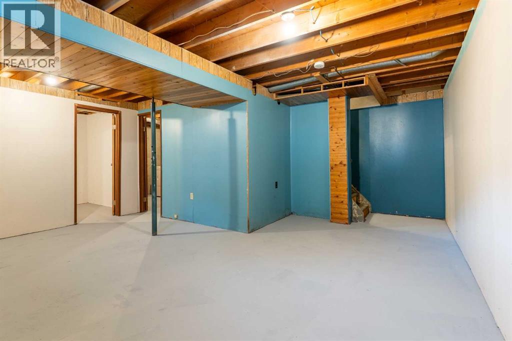 Single Family House for Sale in   Hubalta Road SE Dover Calgary 