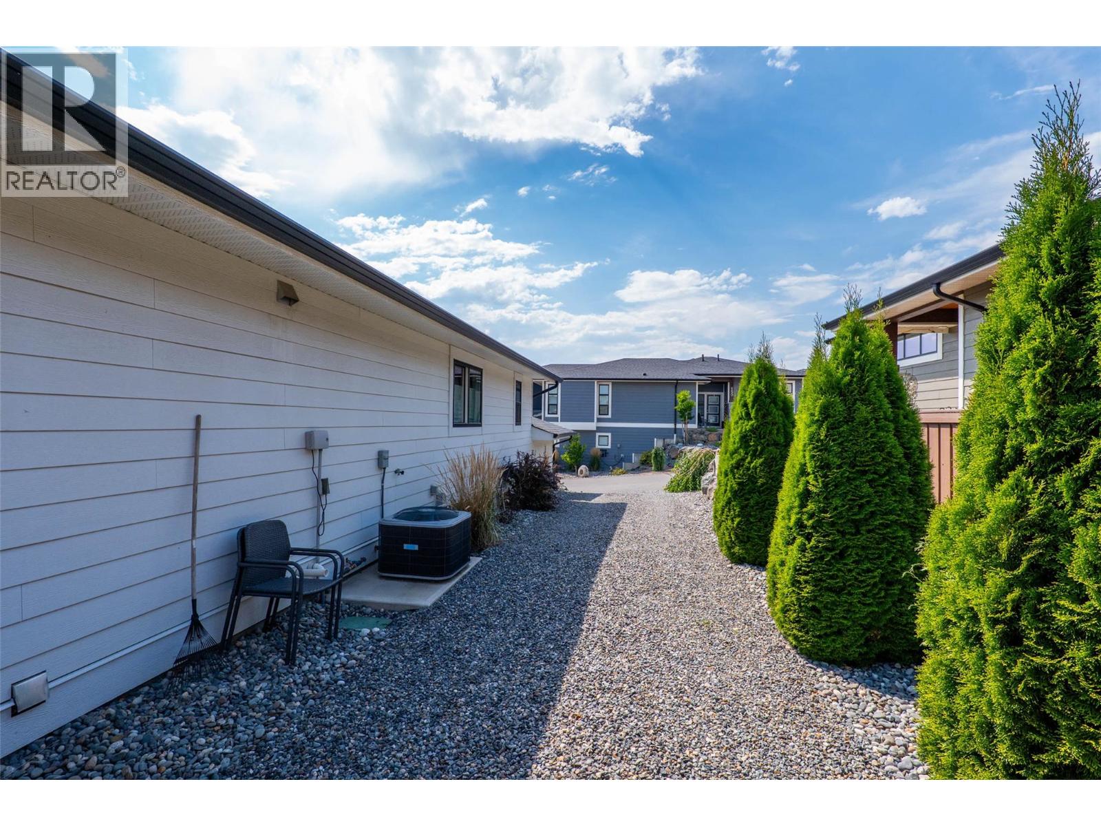 Photo 3 of 641 Shuswap E Road Unit 154, Kamloops BC