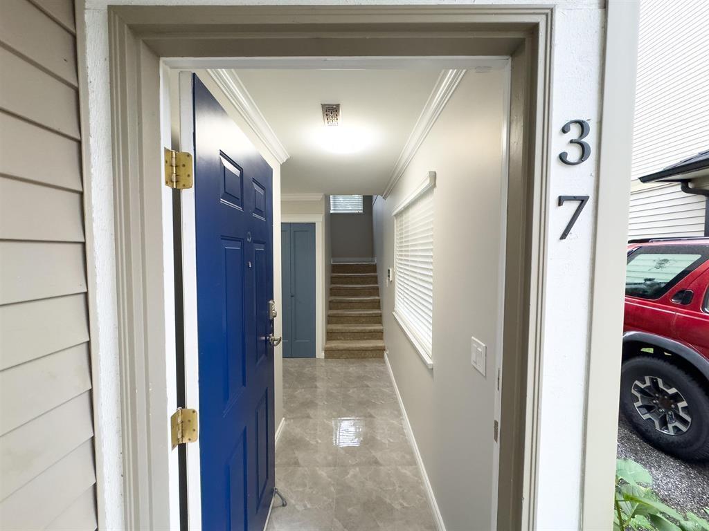 Photo 4 of 37 7640 Blott Street, Mission BC