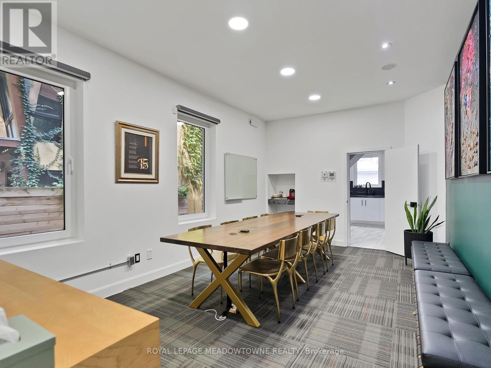 Photo 23 of 544 Richmond Street W, Toronto ON