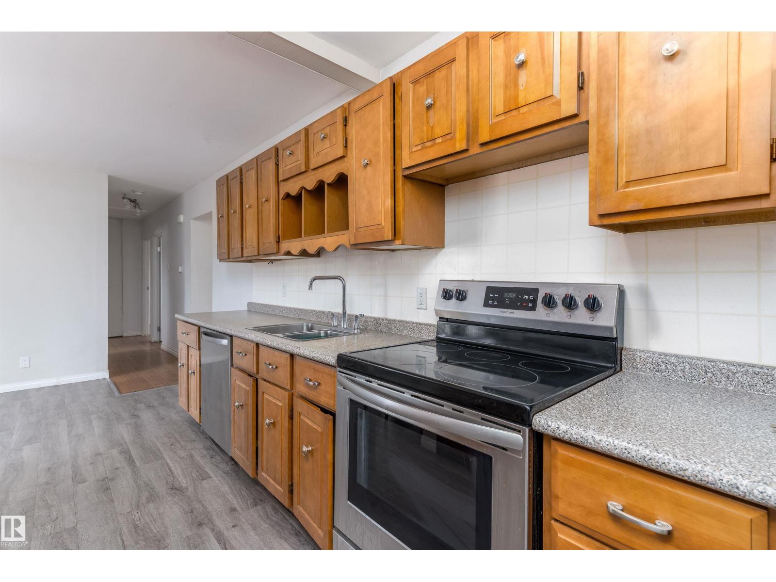 Photo 13 of 10762 164 St Nw, Edmonton AB