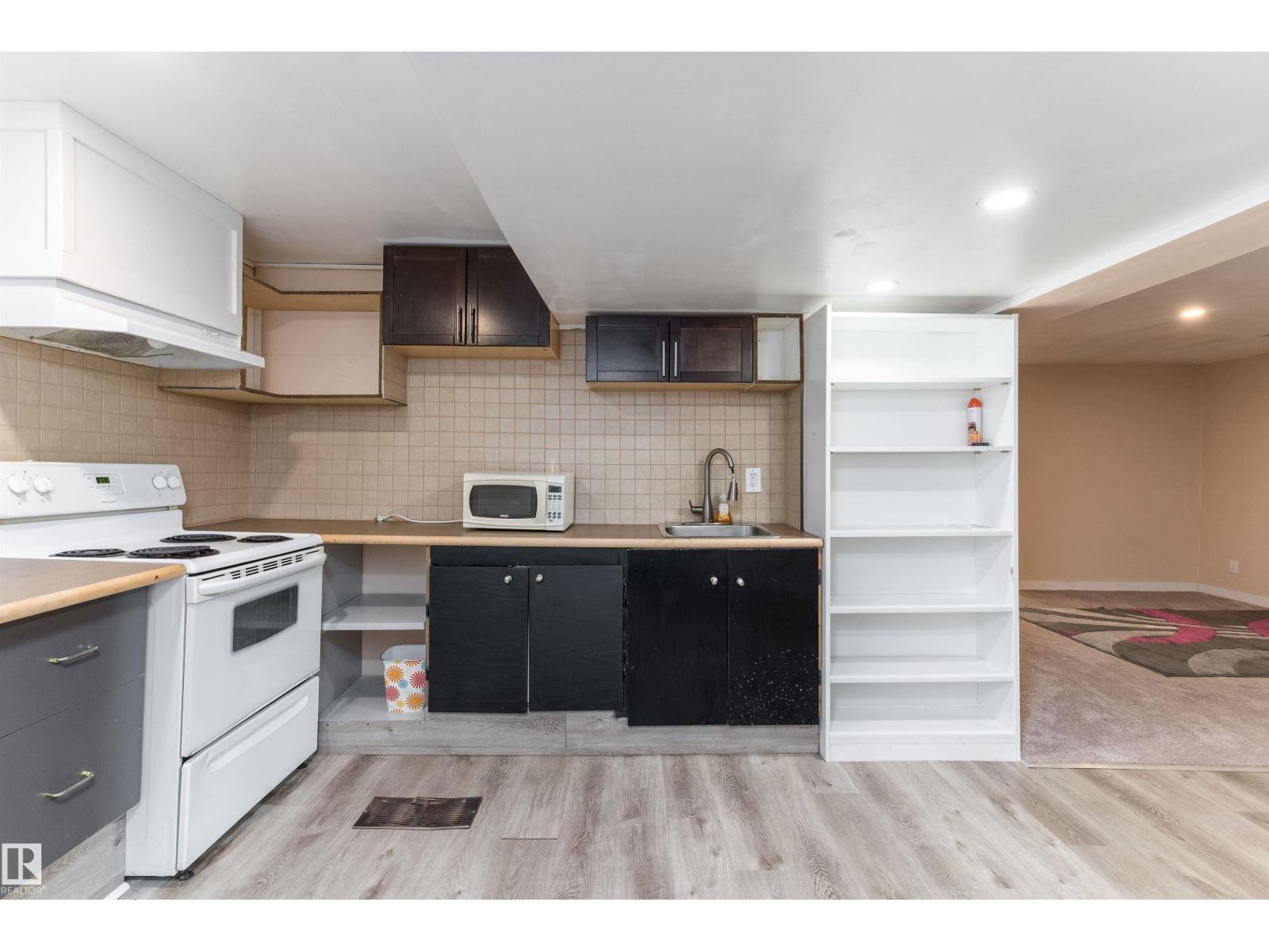 Photo 26 of 10762 164 St Nw, Edmonton AB