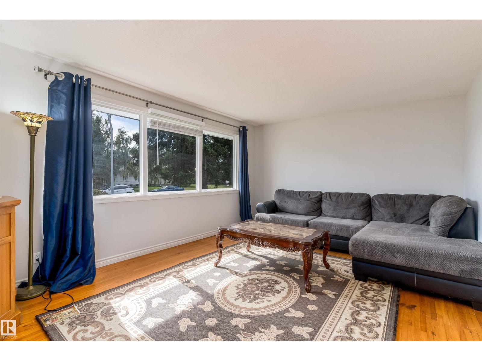 Photo 5 of 10762 164 St Nw, Edmonton AB