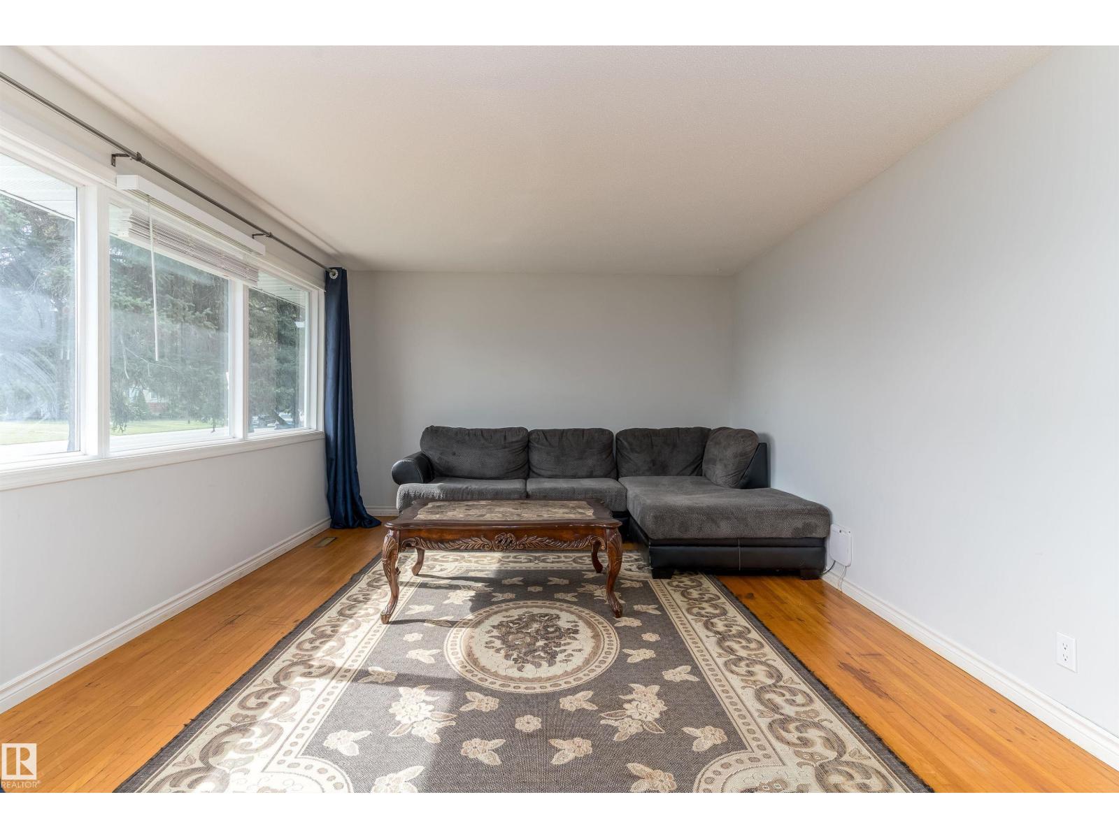 Photo 6 of 10762 164 St Nw, Edmonton AB