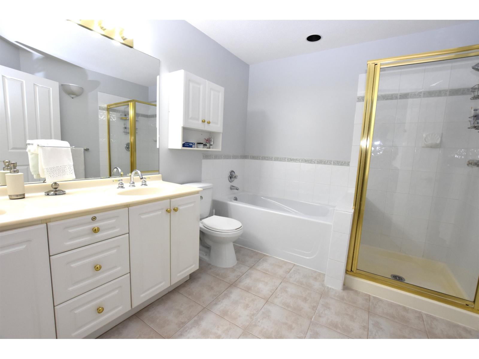 Photo 6 of 7 16888 80 Avenue, Surrey BC