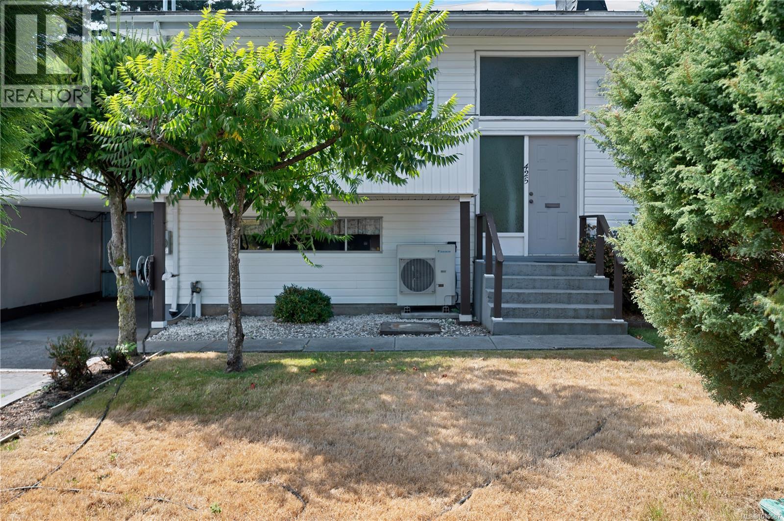 425 Evergreen Rd, Campbell River