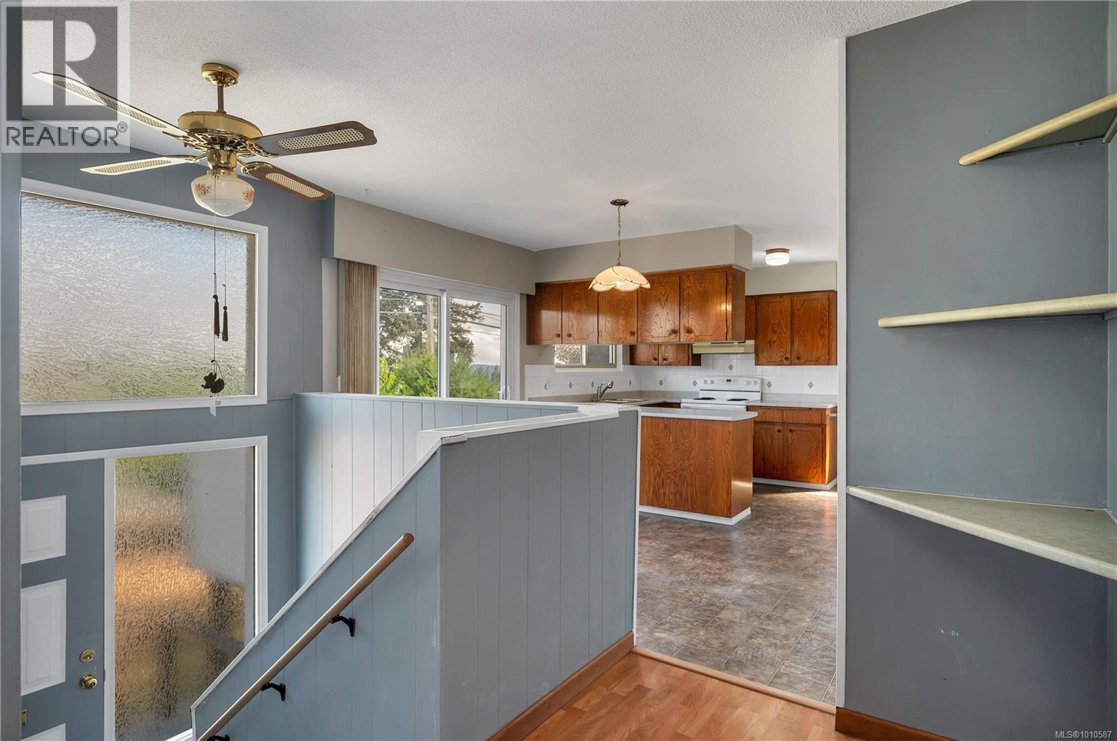 425 Evergreen Rd, Campbell River