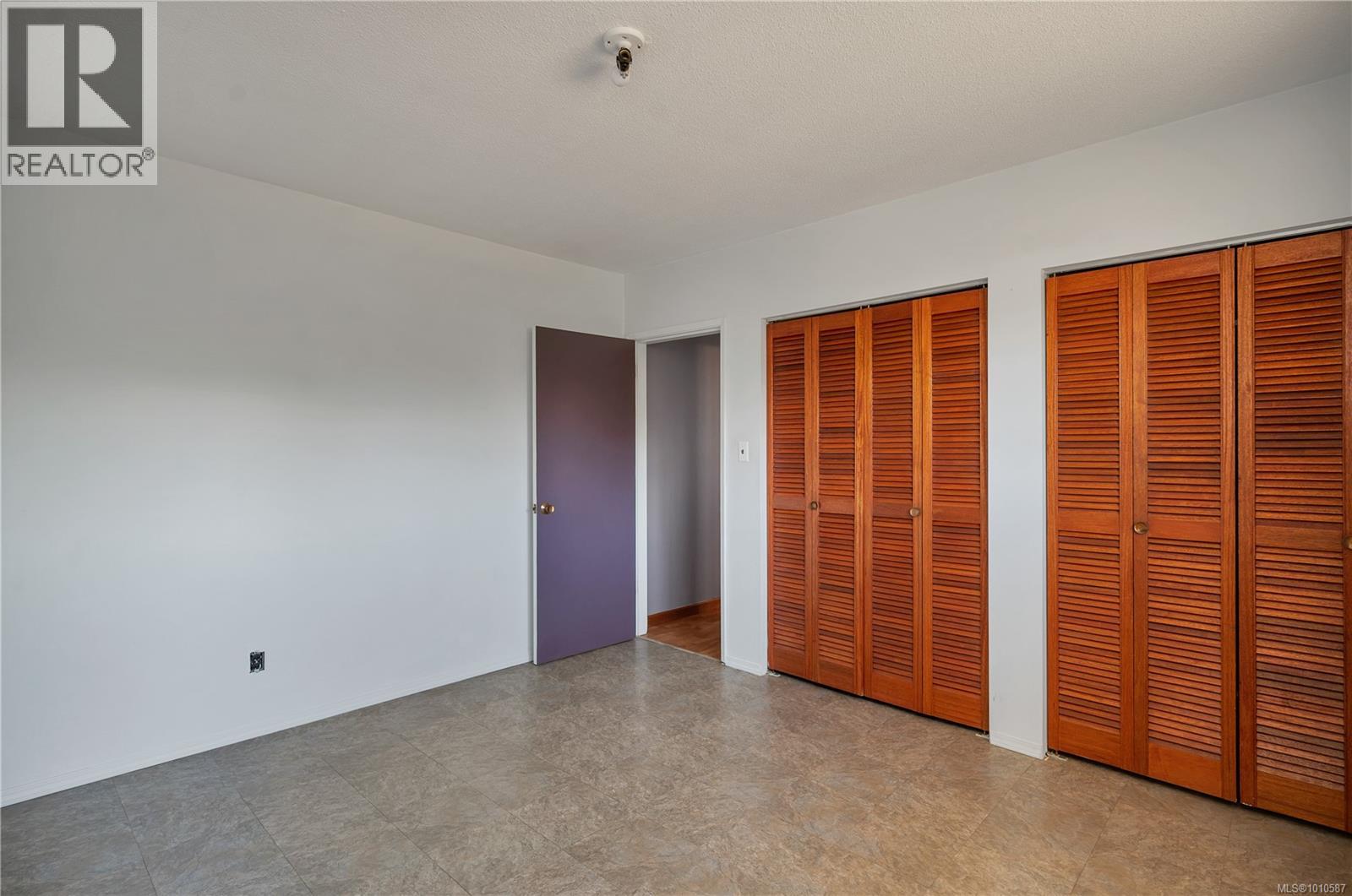 425 Evergreen Rd, Campbell River
