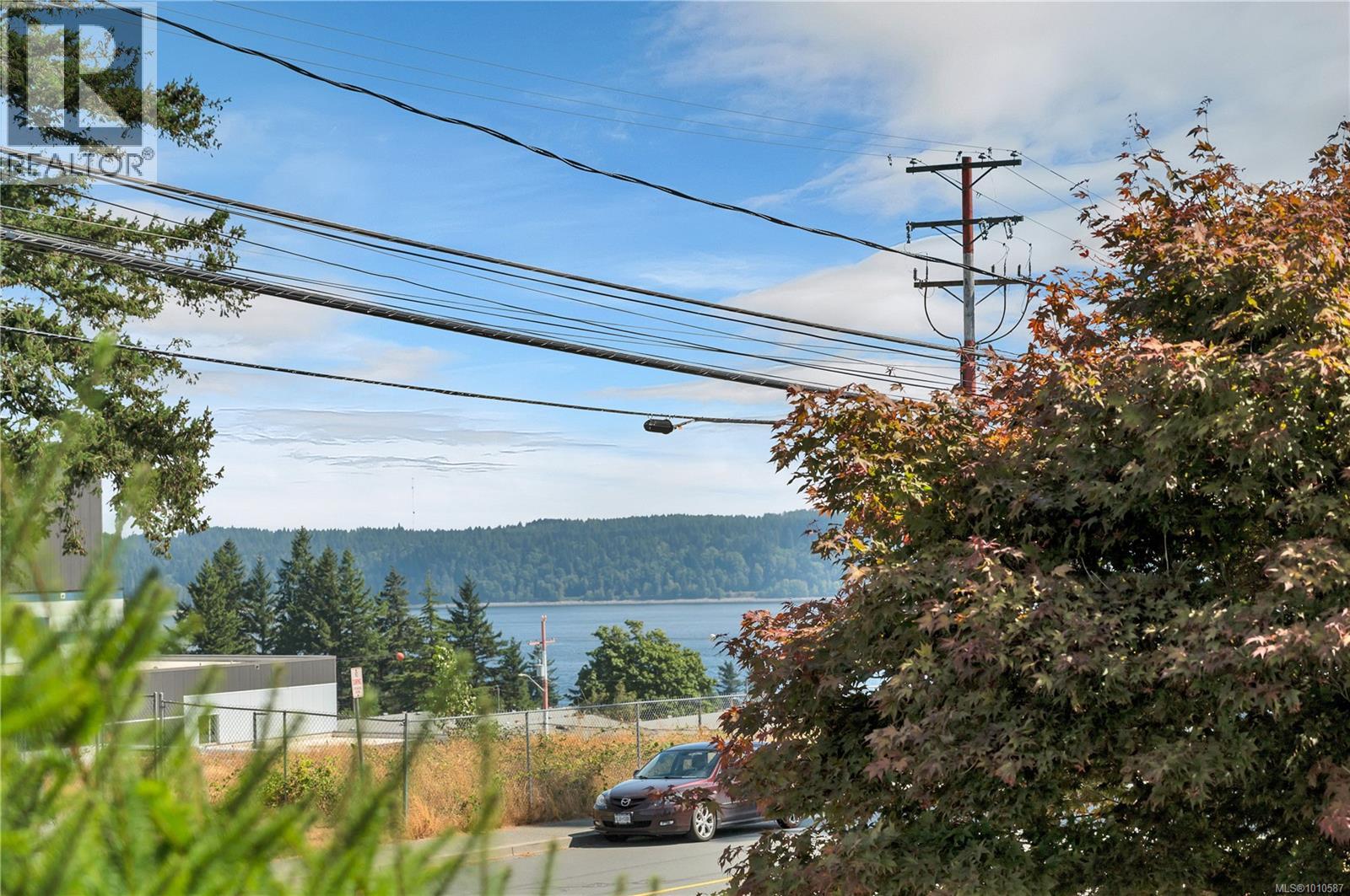 425 Evergreen Rd, Campbell River