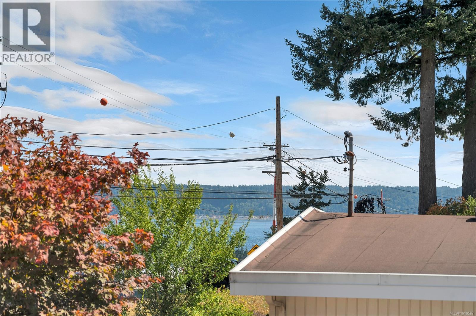 425 Evergreen Rd, Campbell River