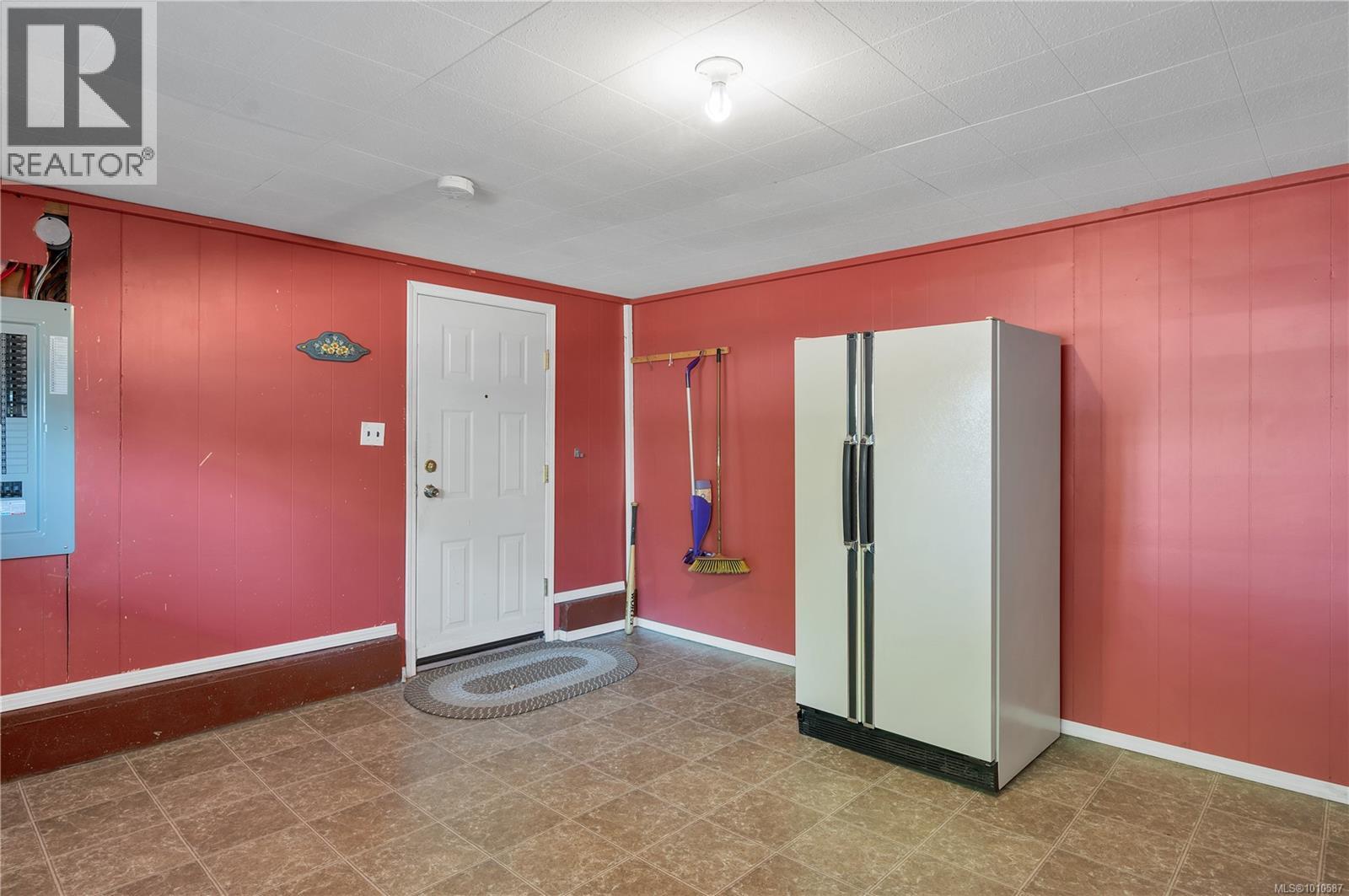 425 Evergreen Rd, Campbell River
