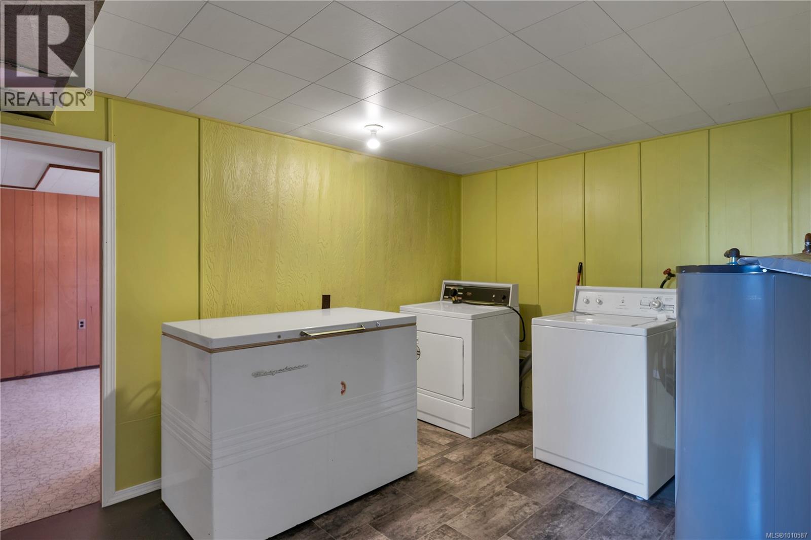 425 Evergreen Rd, Campbell River