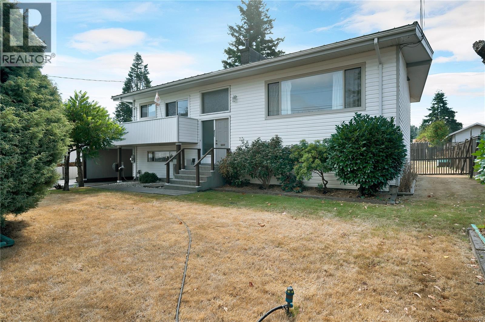 425 Evergreen Rd, Campbell River