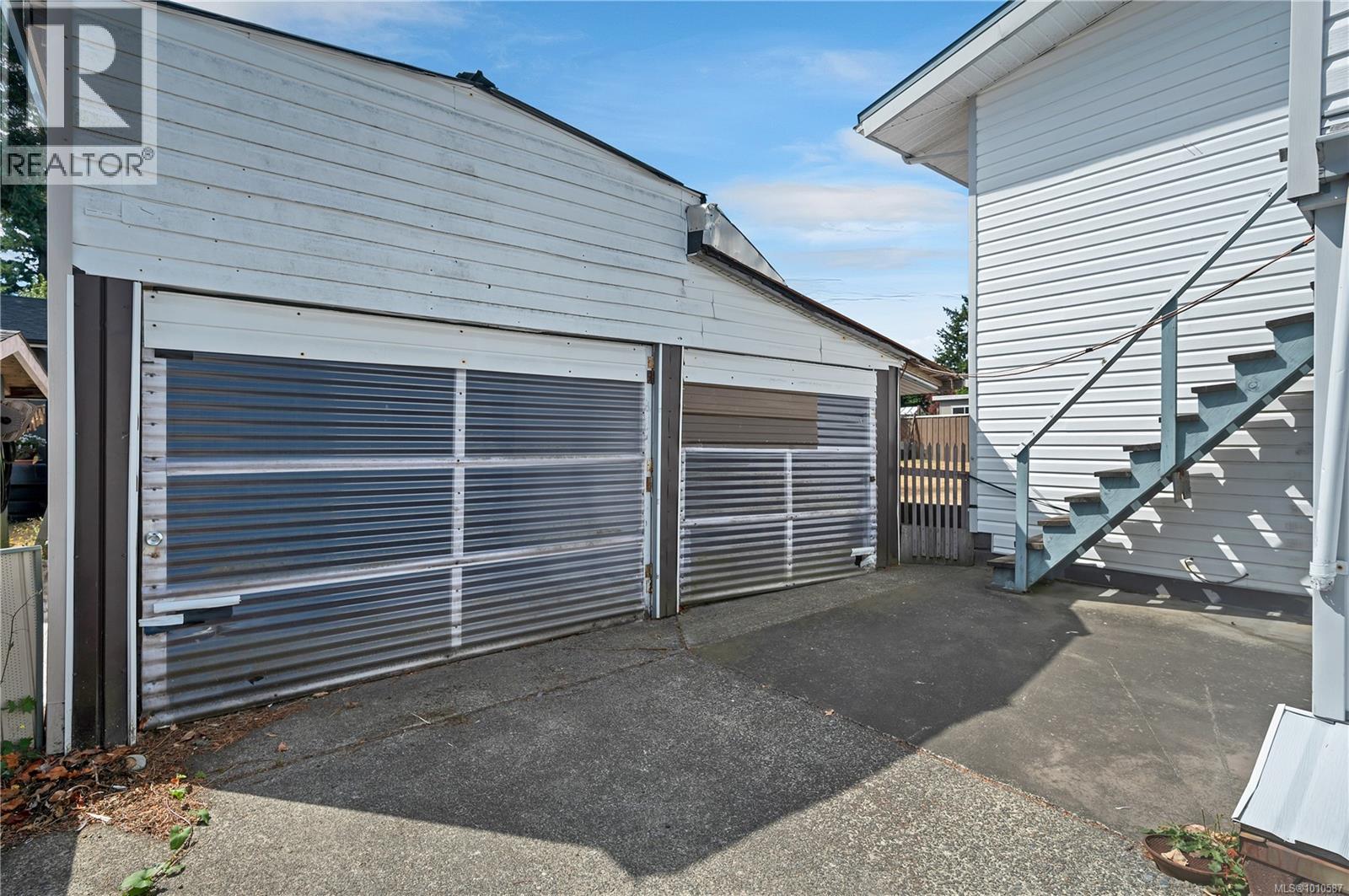 425 Evergreen Rd, Campbell River