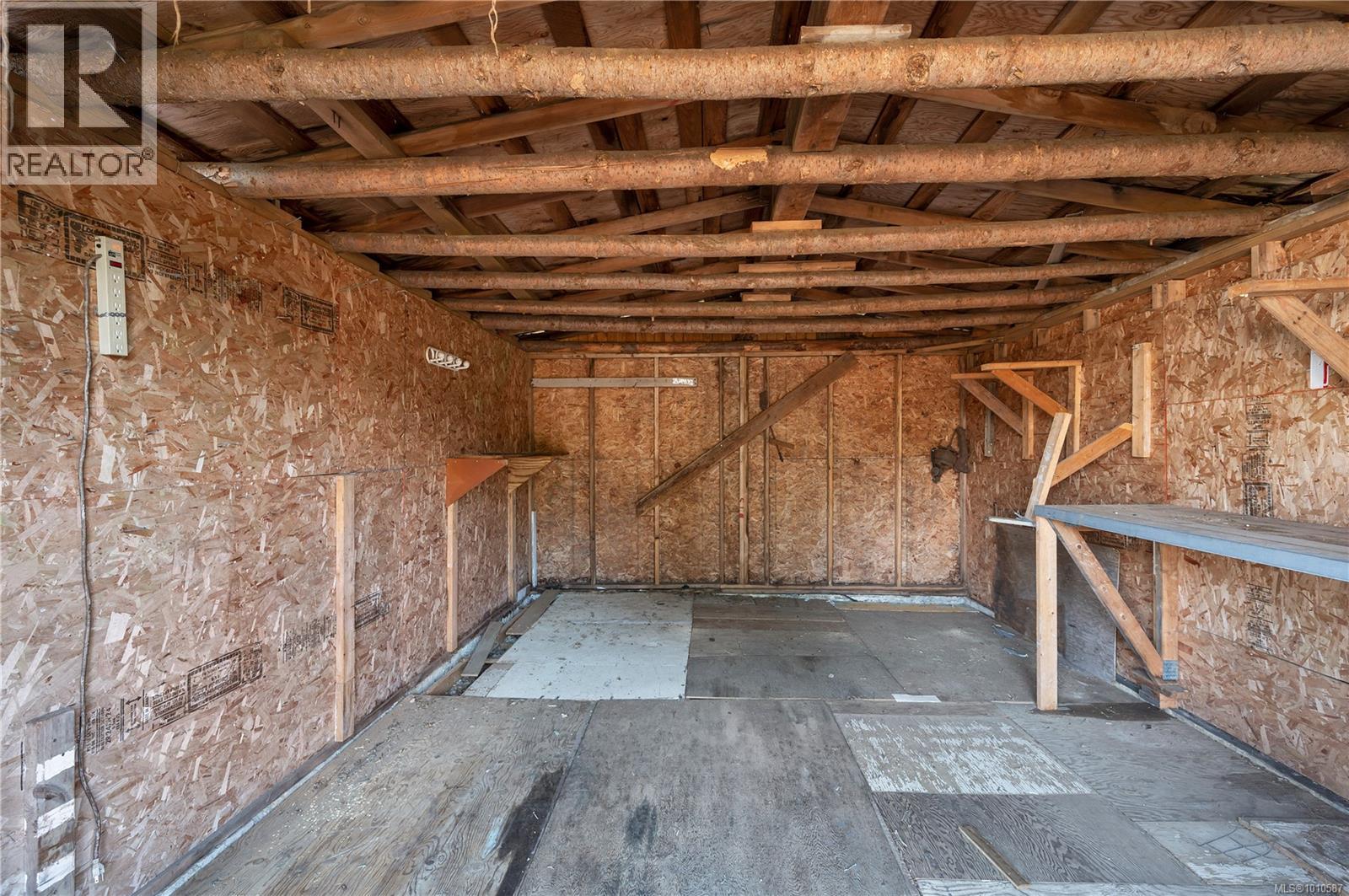 425 Evergreen Rd, Campbell River