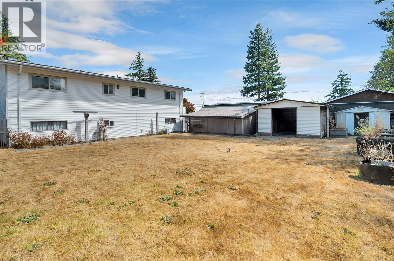 425 Evergreen Rd, Campbell River