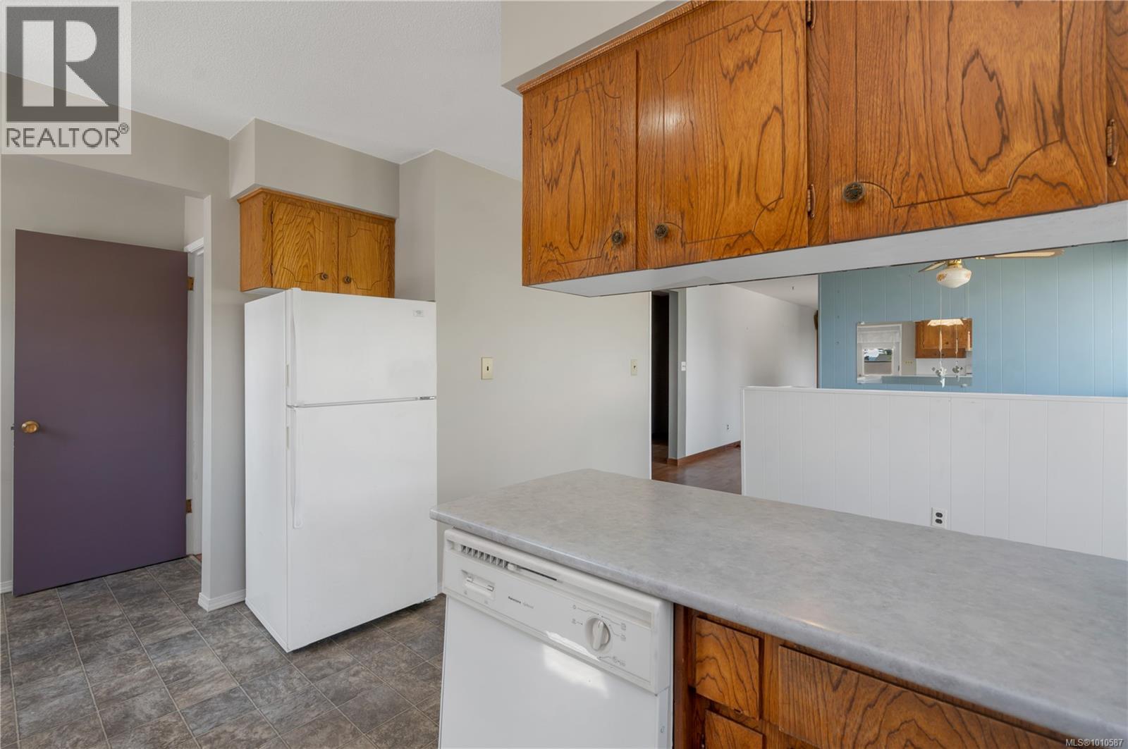 425 Evergreen Rd, Campbell River