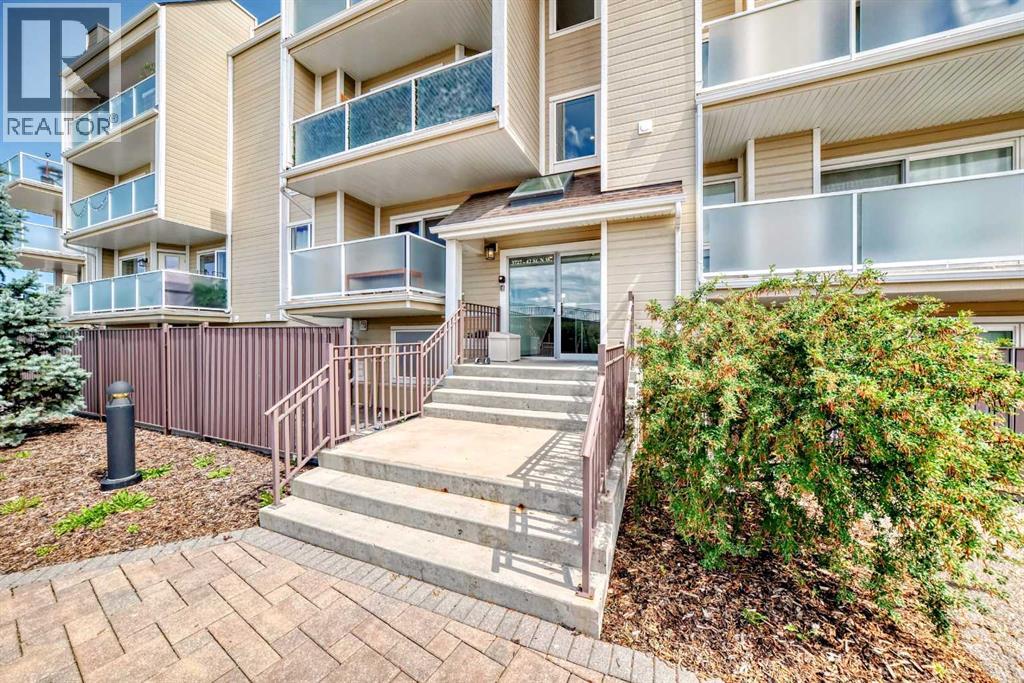 Photo 12 of 201 3727 42 Street Nw, Calgary AB