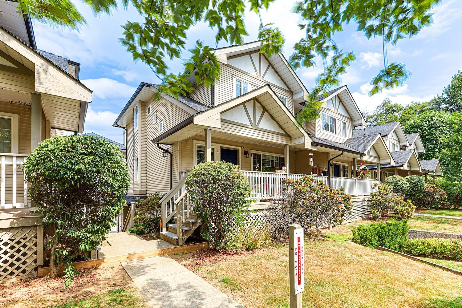 Photo 2 of 9 7640 Blott Street, Mission BC