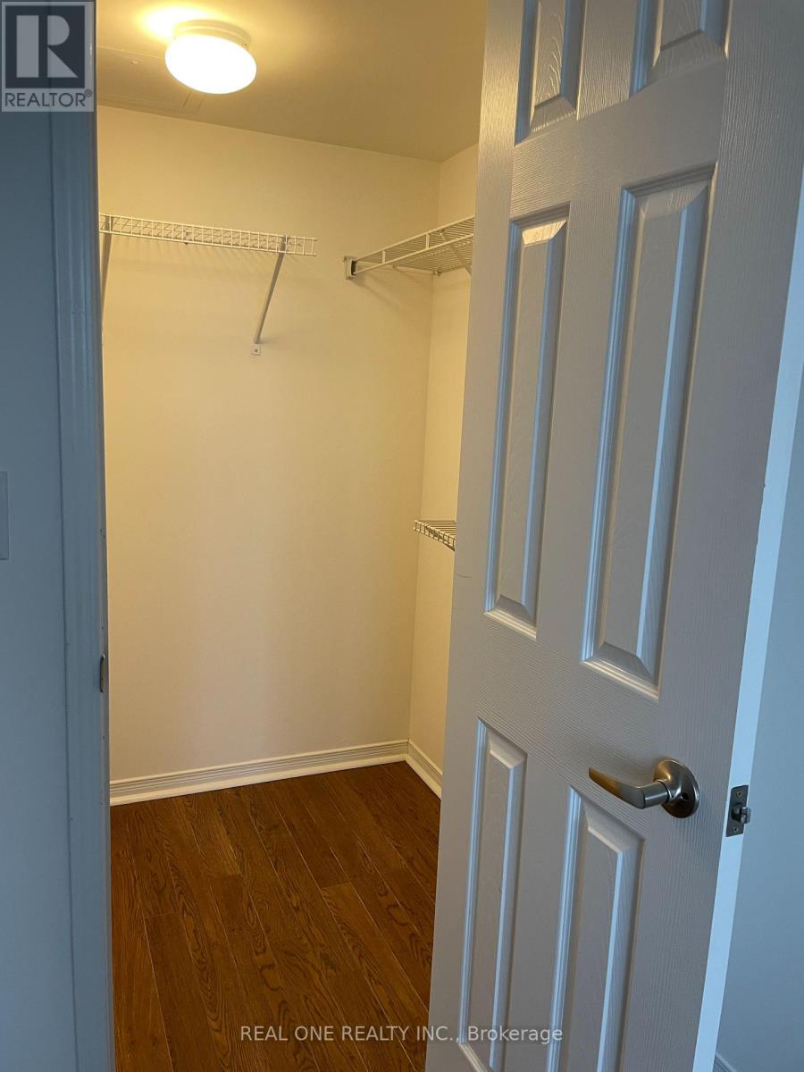 Photo 18 of 606 75 King William Crescent, Richmond Hill ON