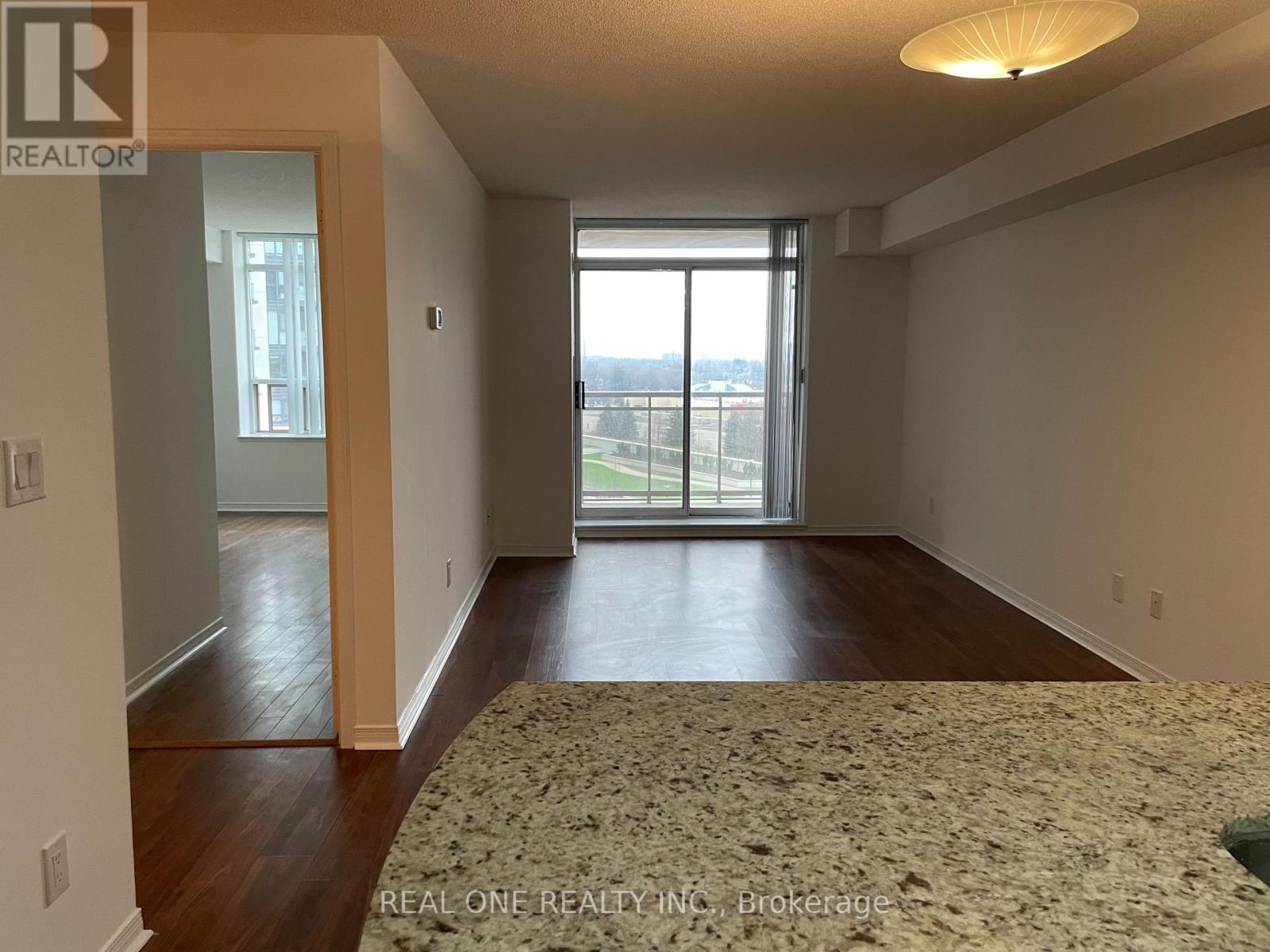 Photo 23 of 606 75 King William Crescent, Richmond Hill ON