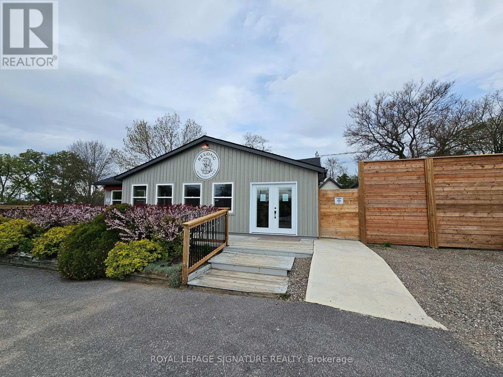 Photo 33 of 1004 Medical Centre, Frontenac ON