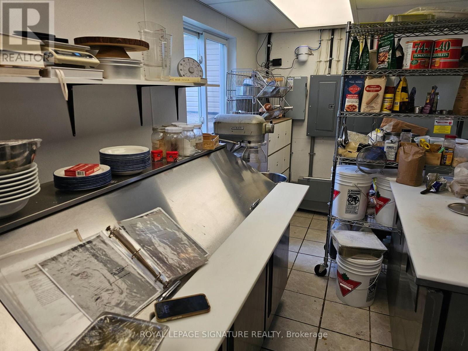 Photo 16 of 1004 Medical Centre, Frontenac ON