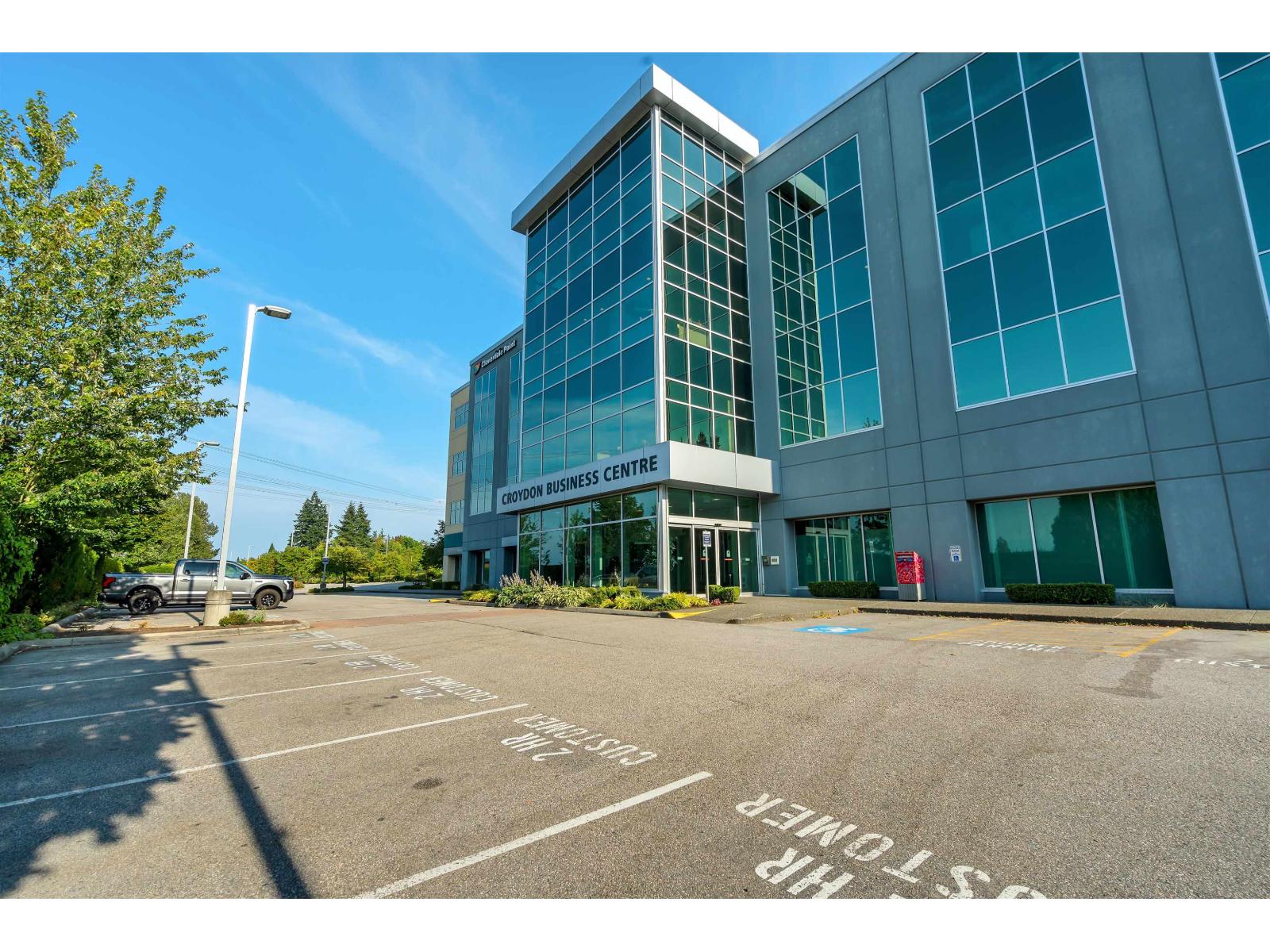 Photo 4 of 112 2630 Croydon Drive, Surrey BC
