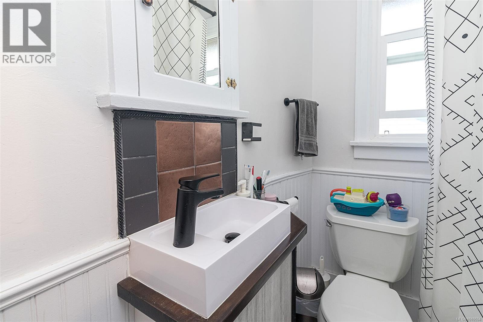 Photo 61 of 200 Obed Ave, Saanich BC