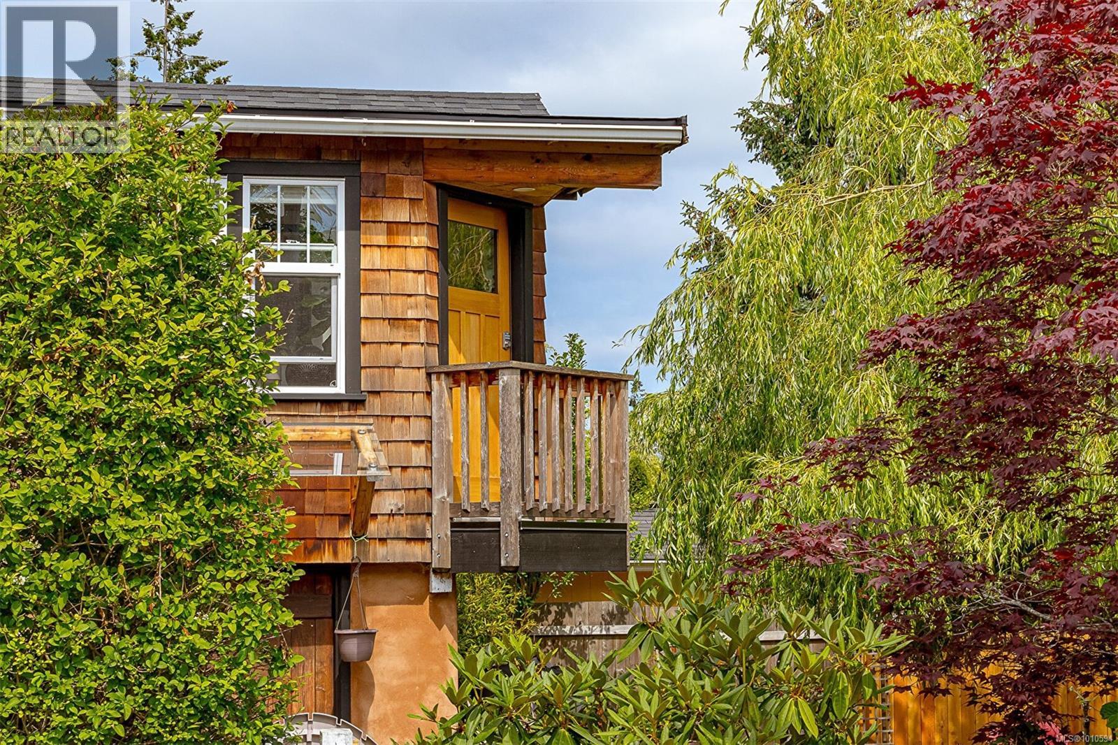 Photo 19 of 200 Obed Ave, Saanich BC
