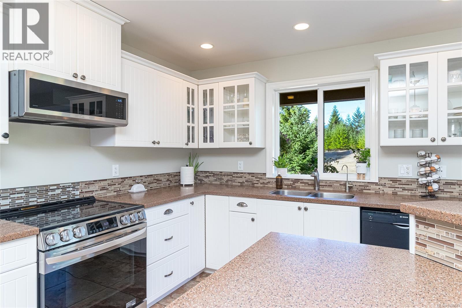Photo 25 of 2540 Elk Trails Way, Nanaimo BC