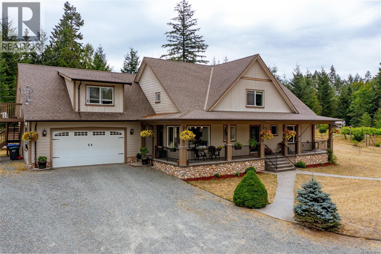 Photo 4 of 2540 Elk Trails Way, Nanaimo BC