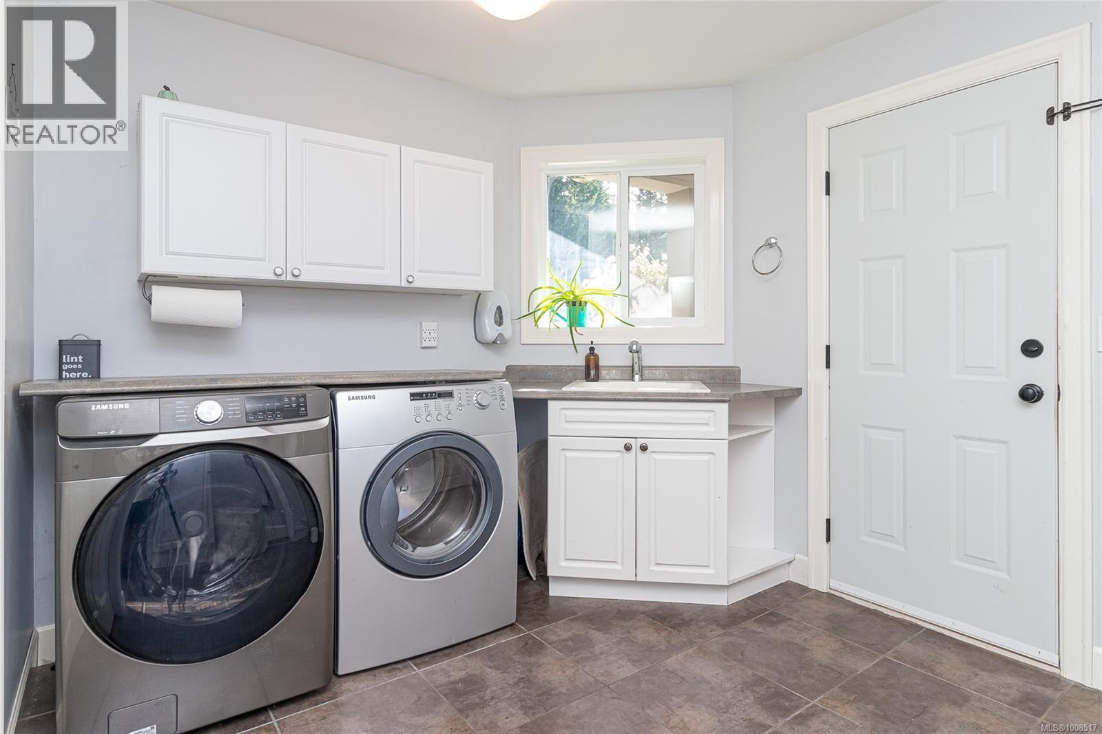 Photo 32 of 2540 Elk Trails Way, Nanaimo BC